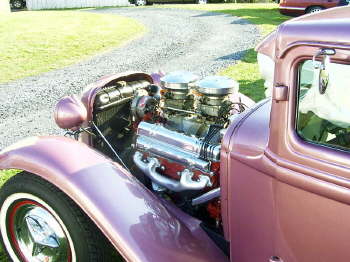 Look at that engine, cool, huh?!!