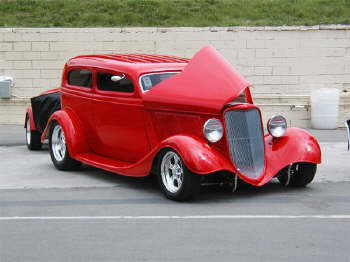 Slick '33 Ford Sedan!