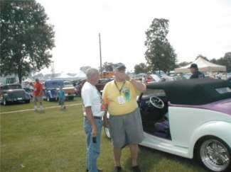 Bob Hess and Dave Pickrell, trying to decide where to eat