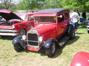 Chris Canales' 29 Ford Tudor