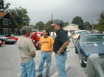 Jr Allen, Buster Hoskins and Jack discussin where are we gonna eat