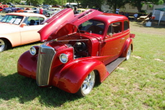 51  This is one of my favorite old Chevy sedans