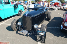 Jim and Jessica Curtin 32 Ford roadster