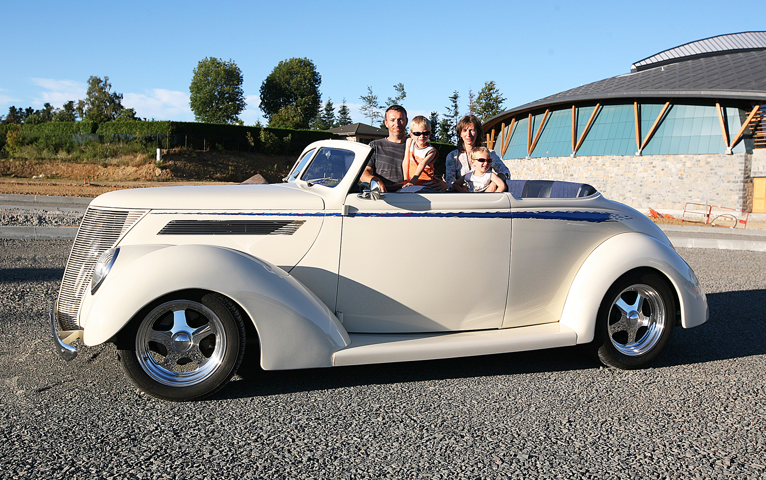 1937 Ford club cabriolet #6