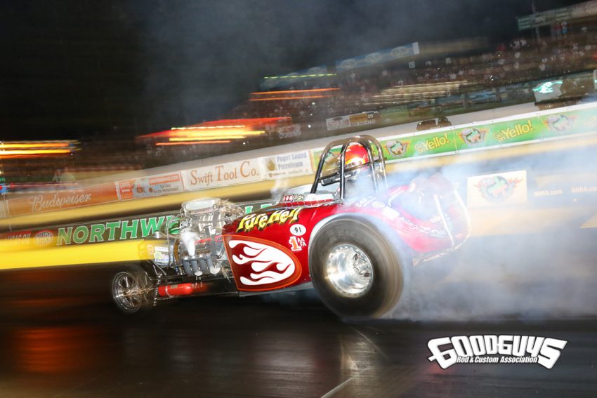 Goodguys Friday Night Drags Light Up Pacific Raceways