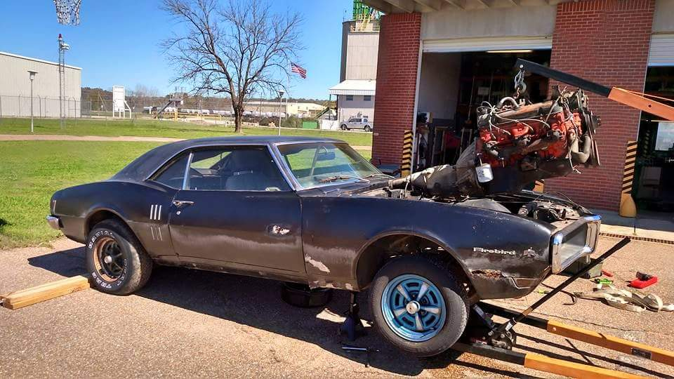 Lee's '68 Firebird Coupe: Help From a Kind Uncle Slide 1