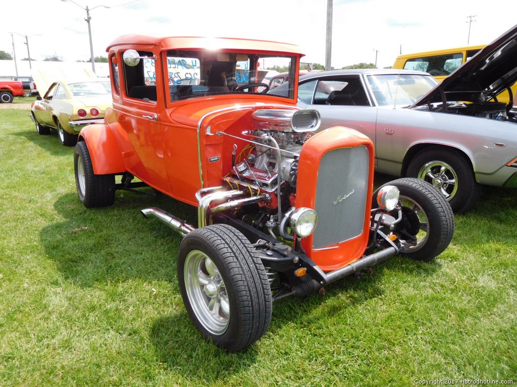 Madison Classics Elkhorn Car Show and Swap Meet Hotrod Hotline