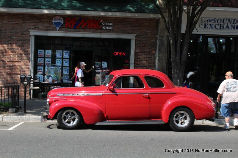 Somerville Downtown Cruise Night Hotrod Hotline