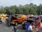 2024 NSRA Nationals Kick Off Cruise at Mike Linnings Fish House2