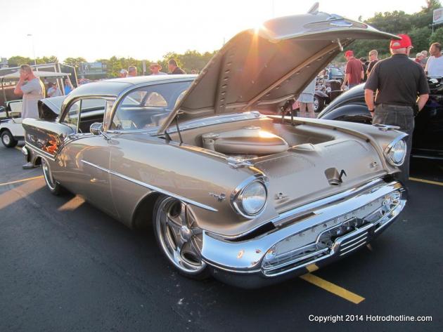 Mass Cruisers at Bass Pro Shops | Hotrod Hotline