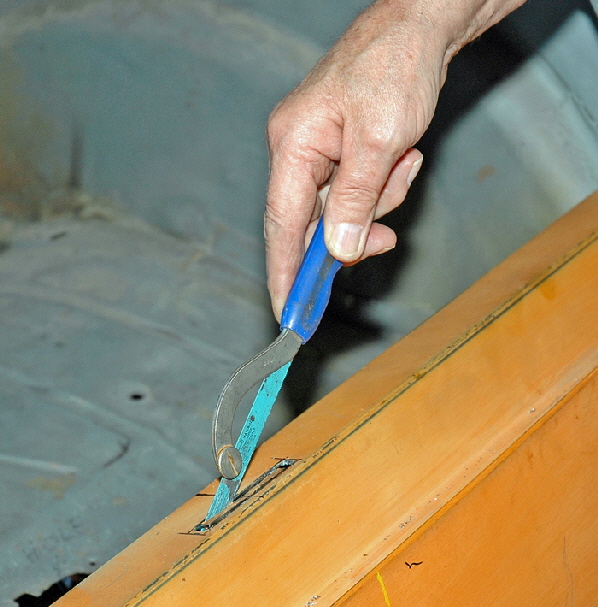 Trunk Latch MD-21025