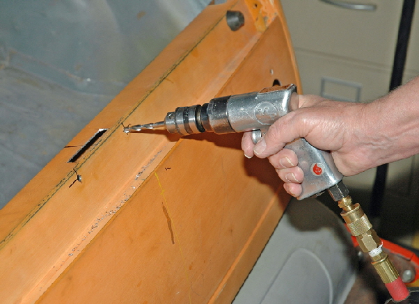 Trunk Latch MD-24028